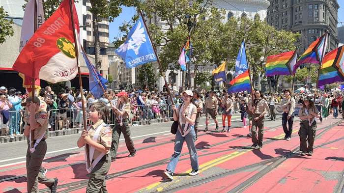 scouts-marching-in-sf-pride-parade